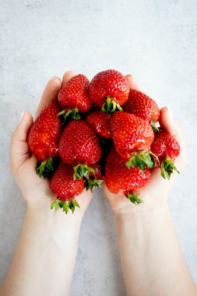 Pourquoi mettre du poivre dans les fraises ?